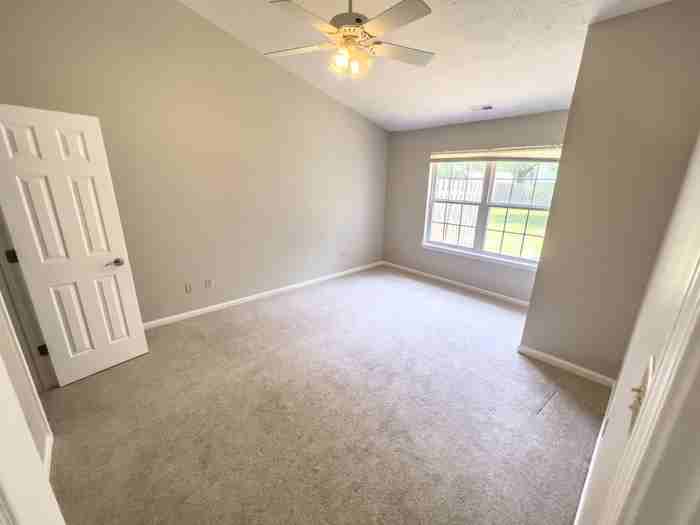 10727 N Park Ave - Photo 7 of 23