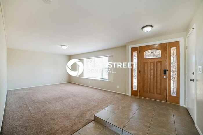 7148 W Merrell St - Photo 2 of 16