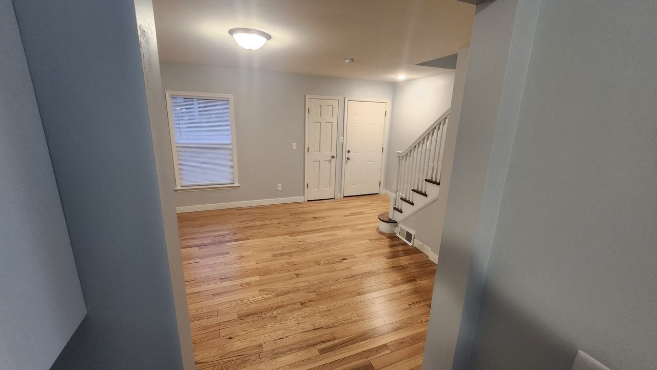 1508 Como Ave #NA - Photo 4 of 18