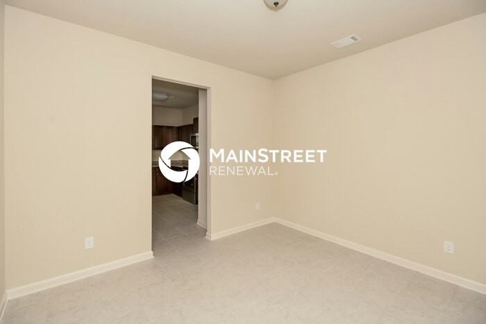 35 Michelle Way - Photo 5 of 15