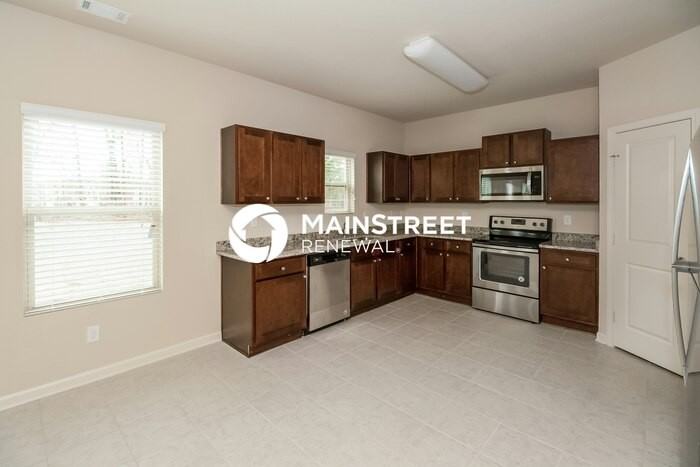 35 Michelle Way - Photo 7 of 15