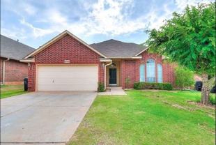 932 Oak Creek Dr - Photo 1 of 1