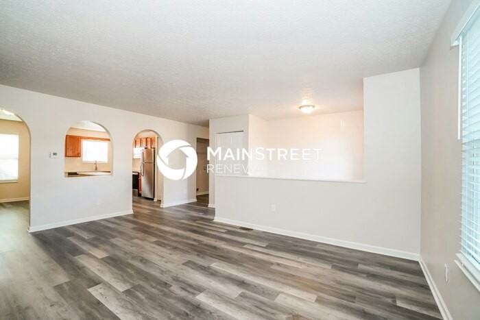 1157 Onslow Dr - Photo 4 of 17