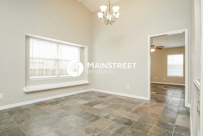 6205 Scenic Dr - Photo 3 of 16