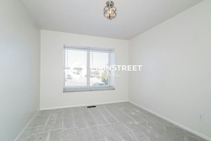 503 Northview Ct W - Photo 5 of 17