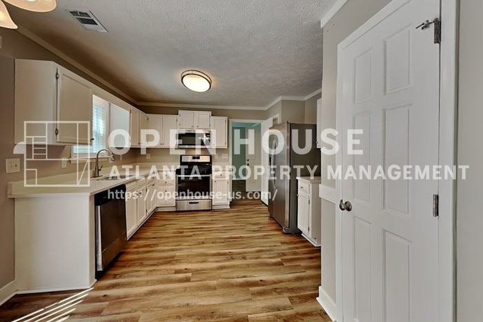 10610 Colony Glen Dr - Photo 6 of 20