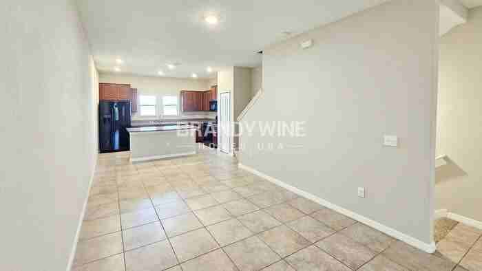 5572 Mercado Dr - Photo 5 of 32