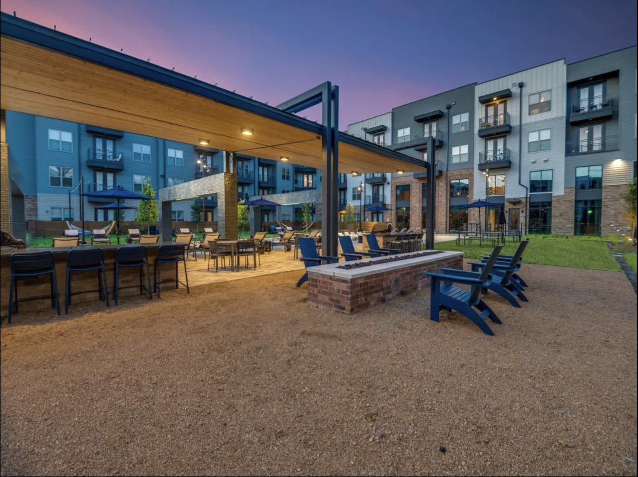 N Stemmons Fwy & Hollow Brook Ln #4211 - Photo 4 of 26