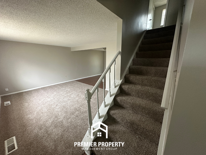 6284 Sandy Park Cv - Photo 3 of 50