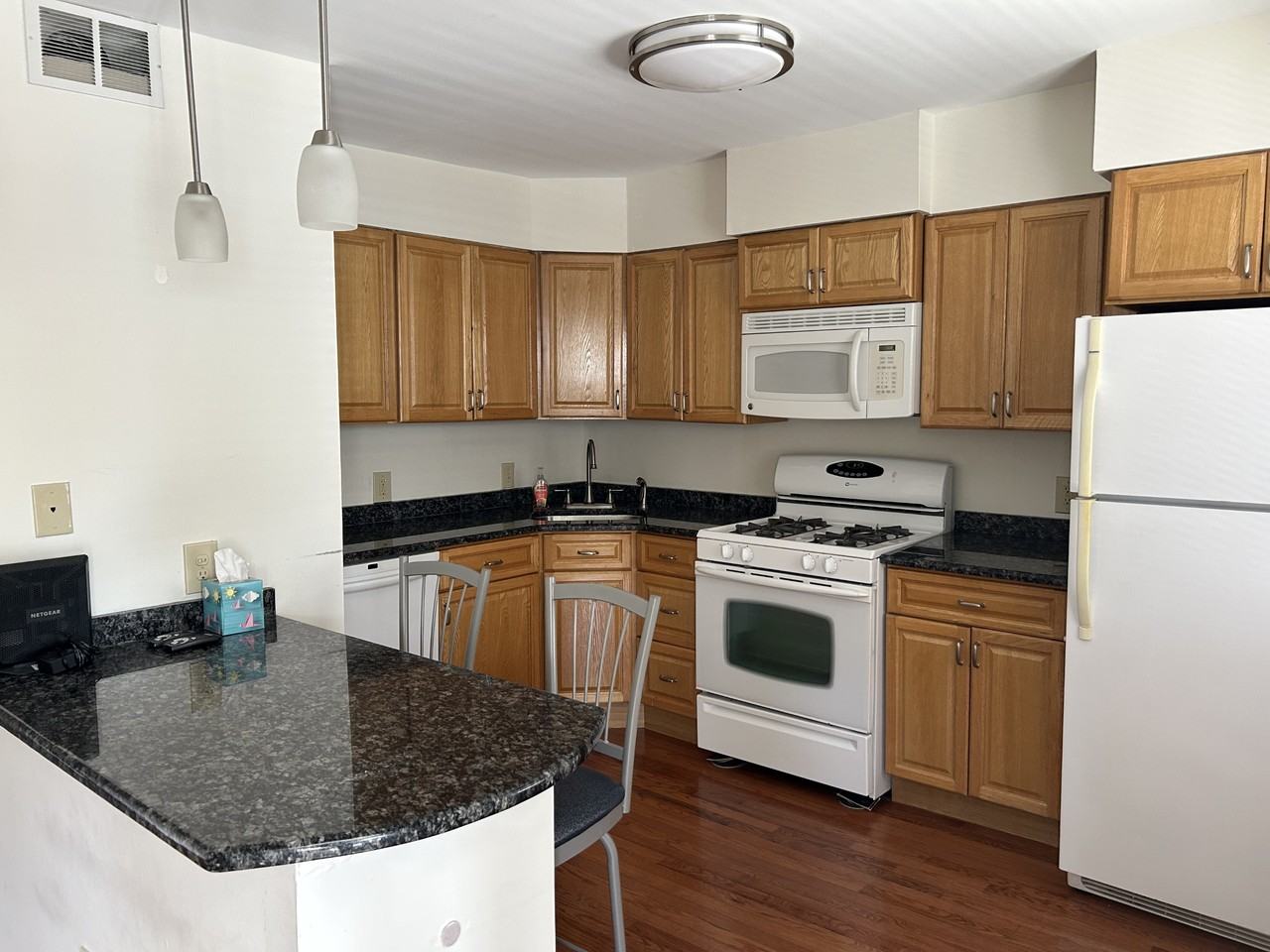 205 N Dorset Ave #2 - Photo 3 of 7