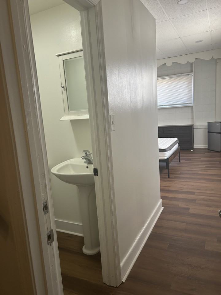 514 S Payson St #2 - Photo 4 of 15