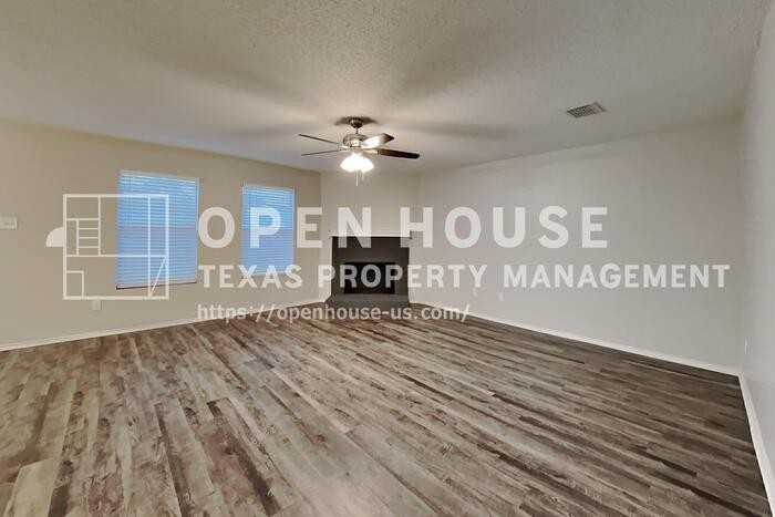 2808 Sutters Mill Way - Photo 5 of 20