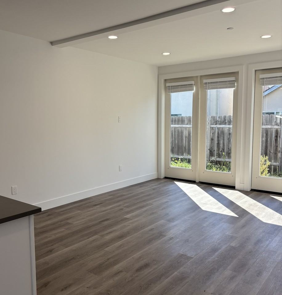 312 S Halcyon Rd #B - Photo 4 of 20