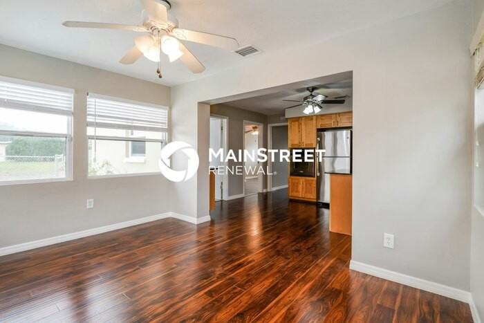 610 Charlotte Ave - Photo 4 of 15