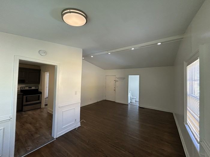 4236 39th Ave N - Photo 5 of 19