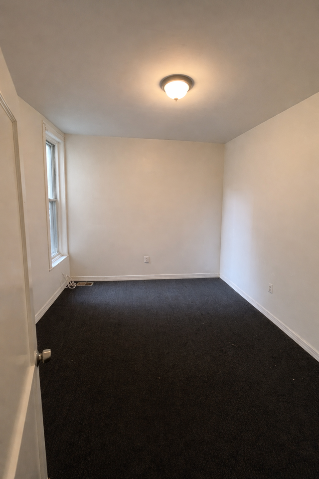 6232 Chestnut St #1 - Photo 7 of 17