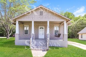 featured image of 129 Lindbergh St