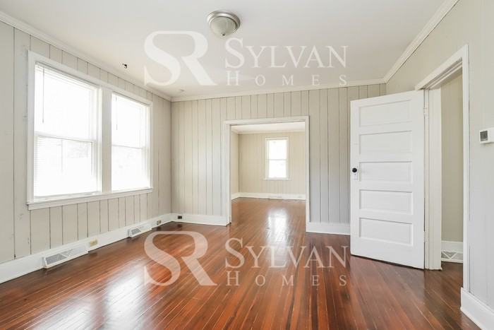 129 Lindbergh St - Photo 3 of 15