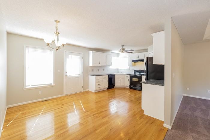 16705 Branson Dr - Photo 6 of 12