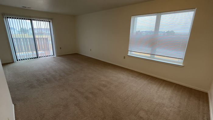 211 Wilder Ct - Photo 2 of 6