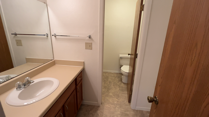 211 Wilder Ct - Photo 3 of 6