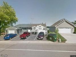 featured image of 32 E Lake St #3