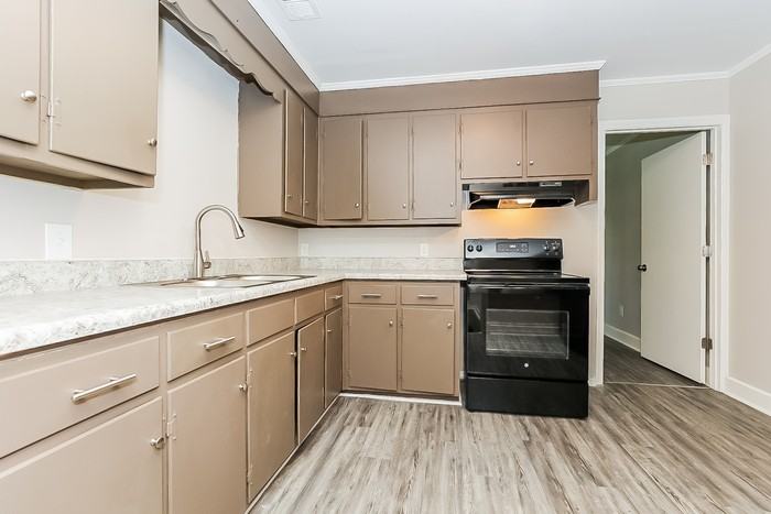 503 Hawkins Ave - Photo 6 of 12