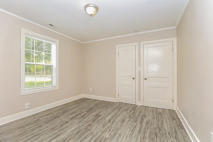 503 Hawkins Ave - Photo 7 of 12