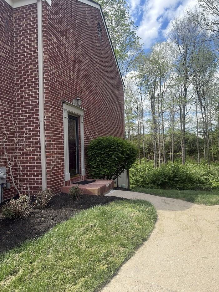 9110 Dominion Cir - Photo 2 of 19