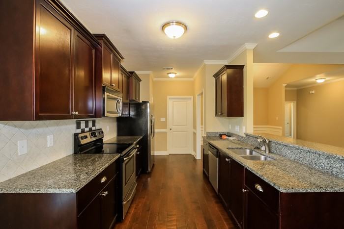 7208 Krista Ln - Photo 5 of 10