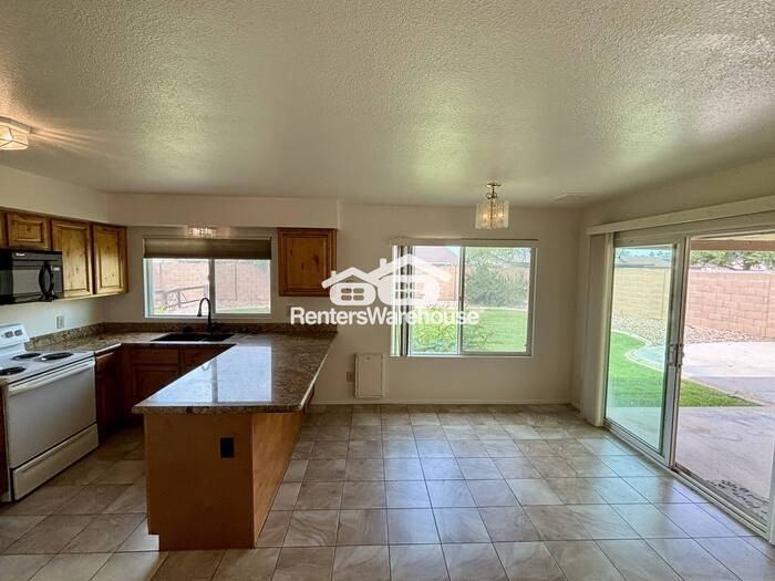 318 N Los Feliz Dr - Photo 6 of 26