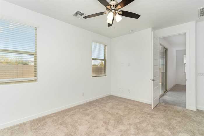 6326 W Raymond St - Photo 6 of 20