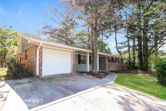 6445 Connell Rd - Photo 2 of 3