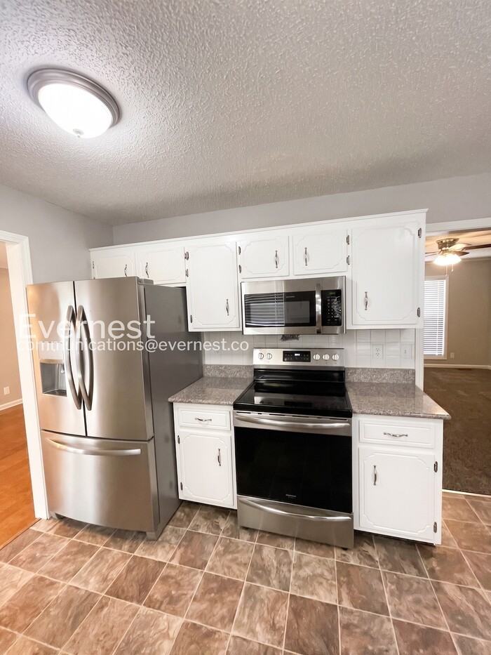 1035 Summerhaven Rd - Photo 4 of 35