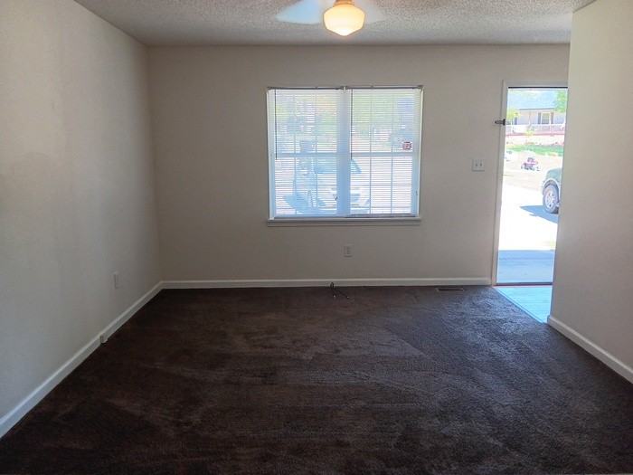 743 Treasure Dr Sw - Photo 3 of 10