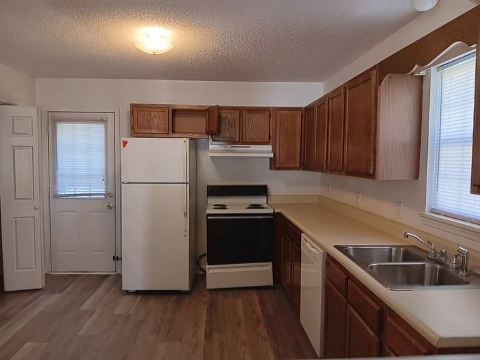 743 Treasure Dr Sw - Photo 5 of 10