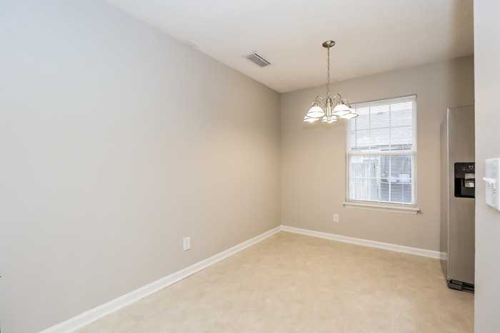 515 Cedar Park Cir - Photo 5 of 16