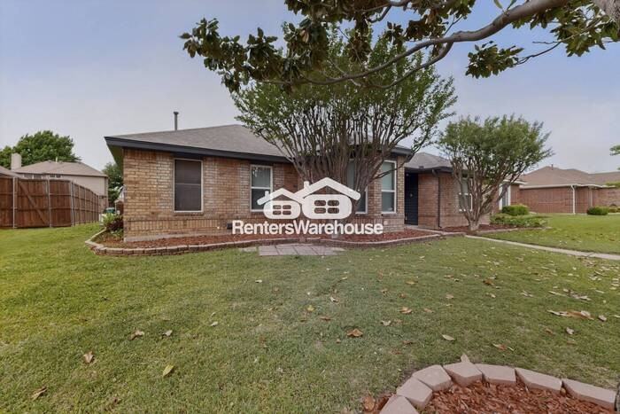 4215 Juniper Ln - Photo 2 of 37