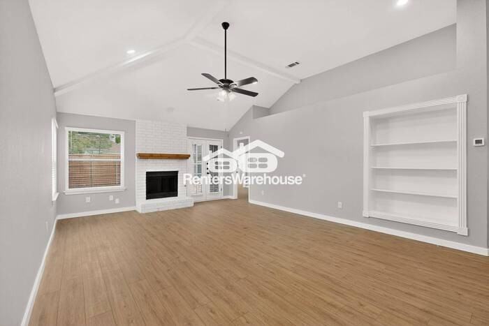 4215 Juniper Ln - Photo 6 of 37