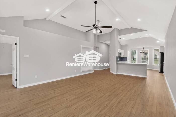 4215 Juniper Ln - Photo 7 of 37