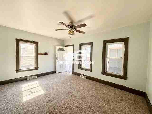 428 10th Ave N - Photo 2 of 18