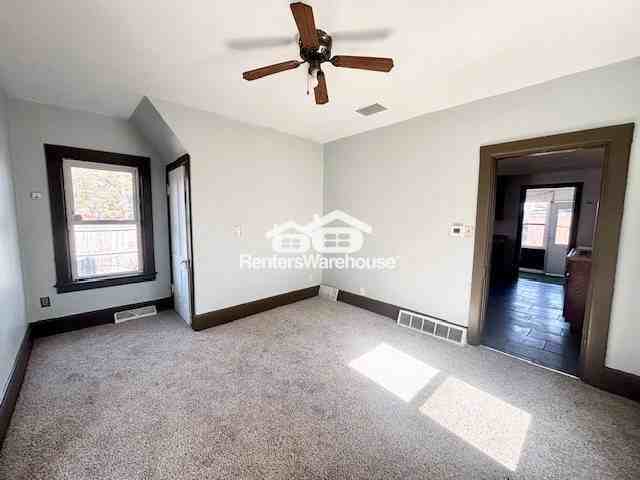 428 10th Ave N - Photo 5 of 18