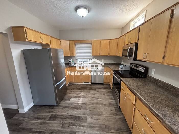 1816 Zephyr Pl - Photo 3 of 13