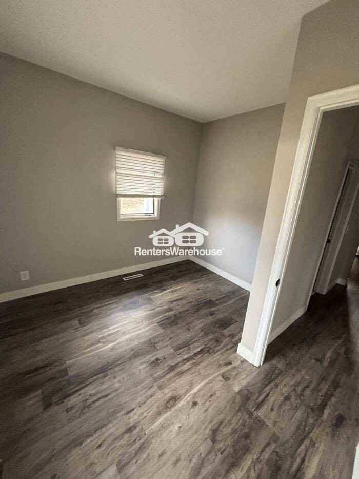 1816 Zephyr Pl - Photo 5 of 13