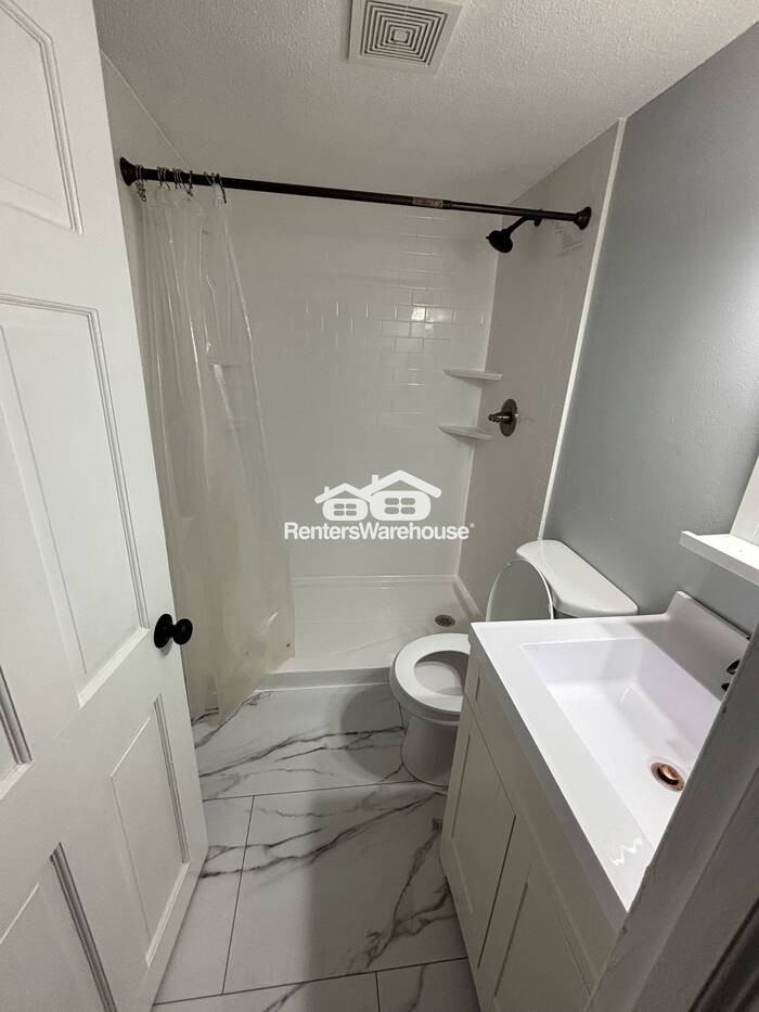 1816 Zephyr Pl - Photo 7 of 13