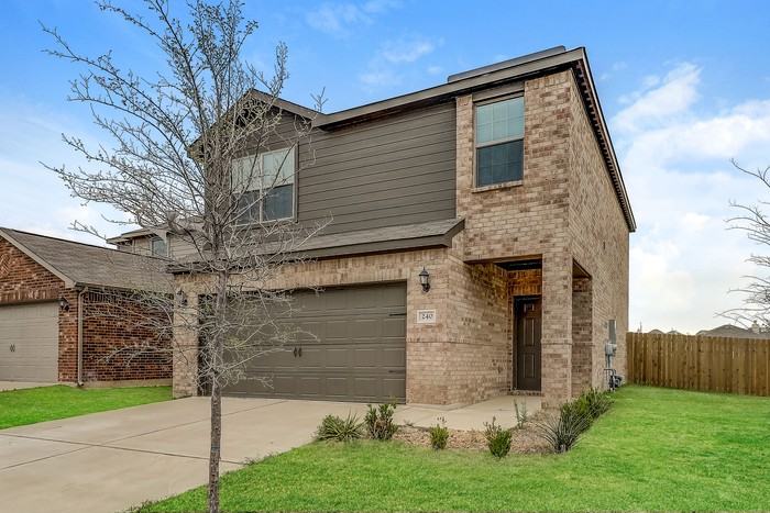 240 Micah Ln - Photo 2 of 15