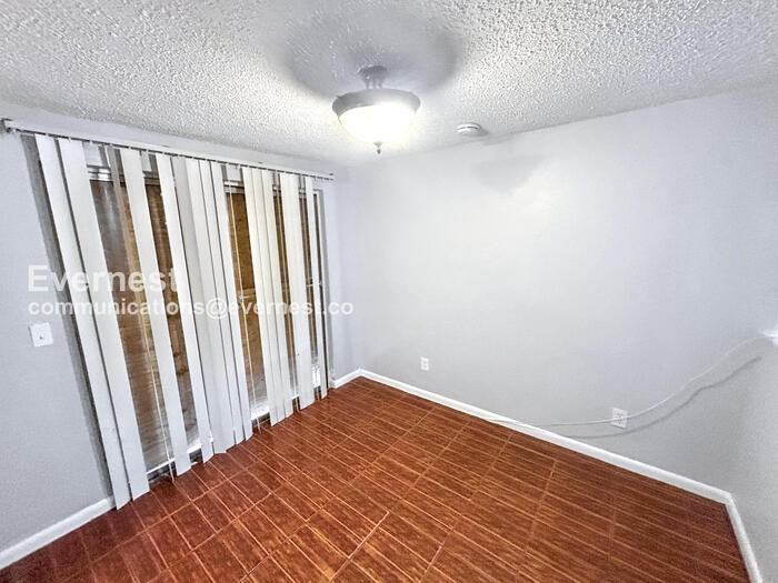 13000 120th St - Photo 4 of 23