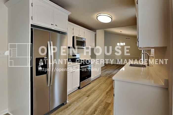 607 River Bend Cir Sw - Photo 7 of 23