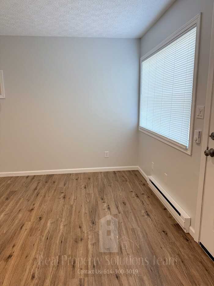 450 Long St #G - Photo 2 of 13