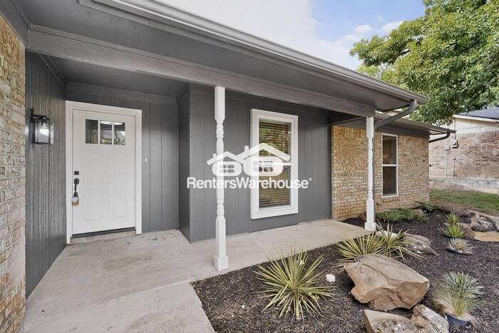 216 Laura Dr - Photo 4 of 43